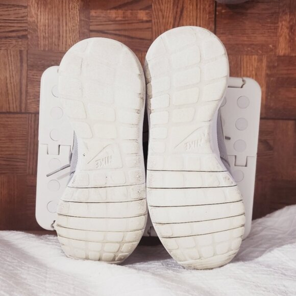 NIKE "ROSHE ONE" Wolf Grey Runners/ Sneakers - Picture 12 of 16